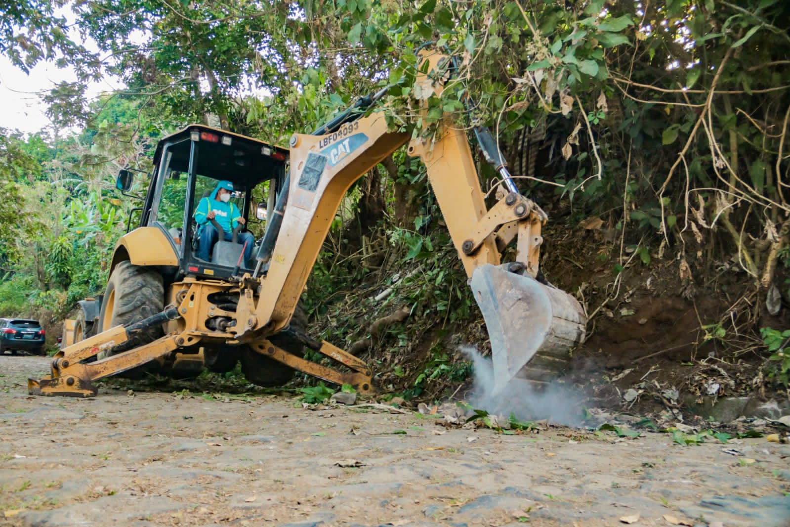 dom-inicia-recuperacion-vial-en-calle-al-canton-conacaste-comasagua